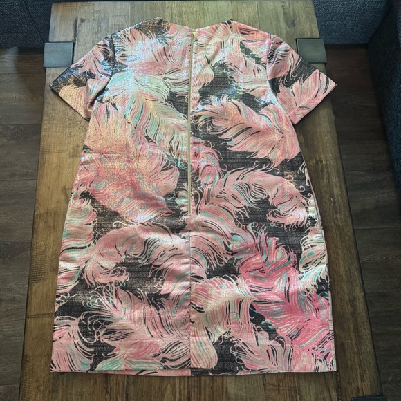 Kate Spade New York Regal Plumes Metallic Feather Print Pink Shift Dress - Picture 8 of 14